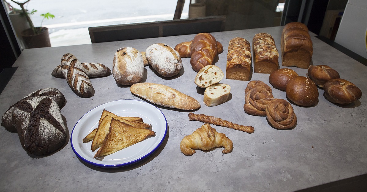 南西聚場｜實在好貴麵包製作所 －日本橫濱奇遇記 讓一人店裡的歐洲地圖完美發酵