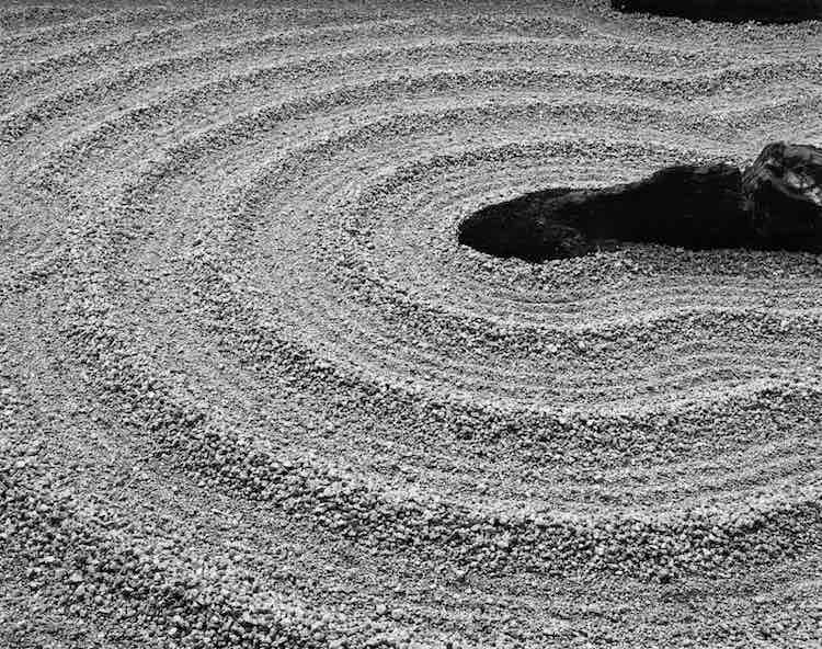 《礫石與沙：日本枯山水庭園的見微知著》內頁，行人文化實驗室提供