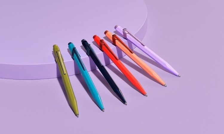 多种颜色，找到最喜欢的三种：CARAN D'ACHE原子笔