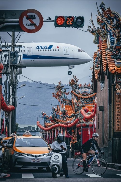 摄影师Kan Kankavee用摄影捕捉台北的美丽：飞机巷