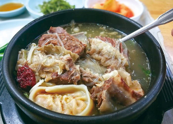 韩式料理 韩食 排骨汤