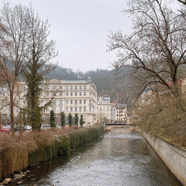 捷克卡羅維瓦利（Karlovy Vary） 普普大飯店：《歡迎來到布達佩斯大飯店》取景地