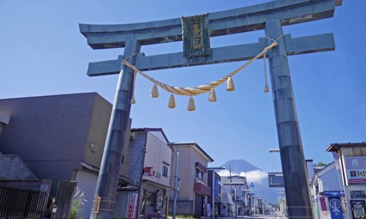 金色鳥居