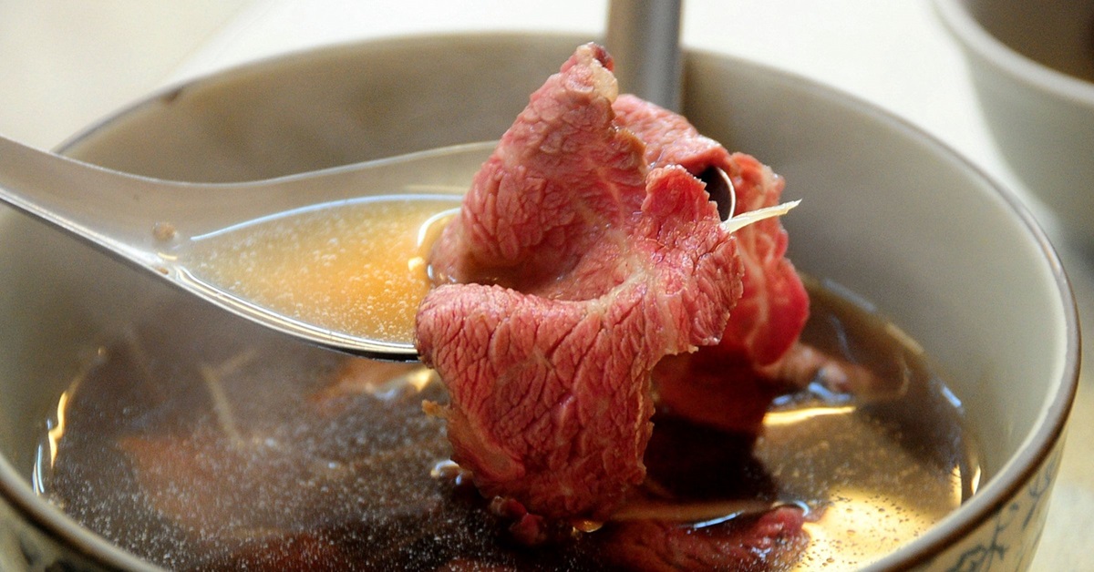【台味募集】必比登認證的神仙級小吃！台南必嚐「牛肉湯」美味起源