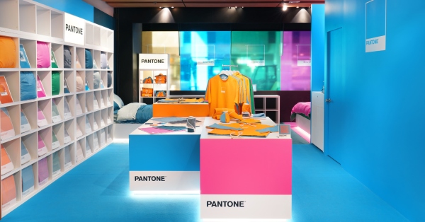 PANTONE
