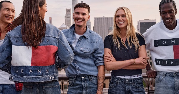 TOMMY JEANS