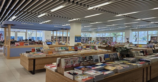 誠品書店東港王船限定店