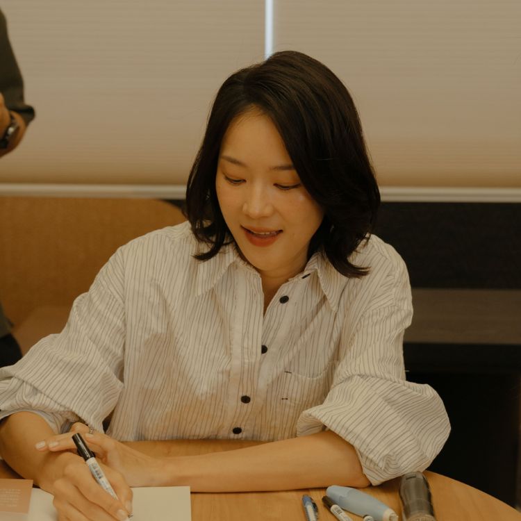 锺瑶成为作家的理由