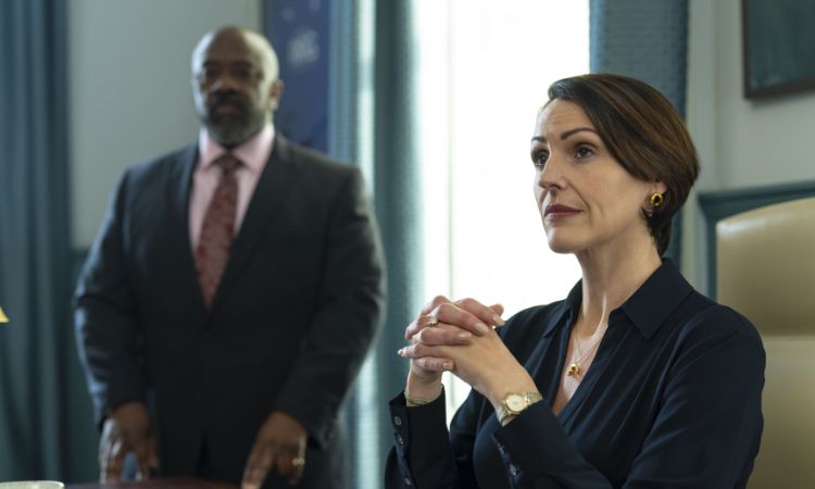 Netflix《頭號人質》看點三：女性領導者的壓力與性別偏見