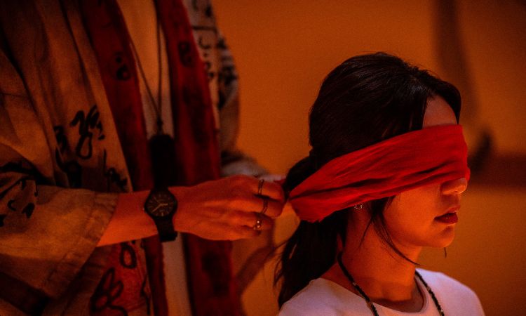 郭雪芙《泥娃娃》進入觀落陰，解開泥娃娃背後真相