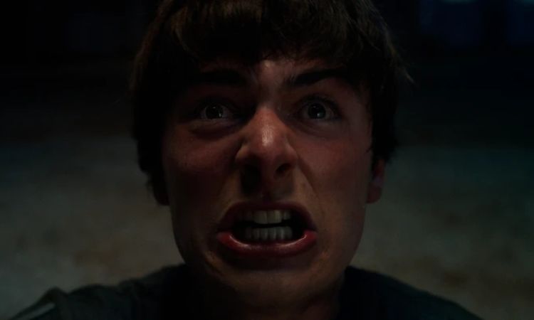 《怪奇物语5》精彩彩蛋四：收藏推荐零食、音乐清单