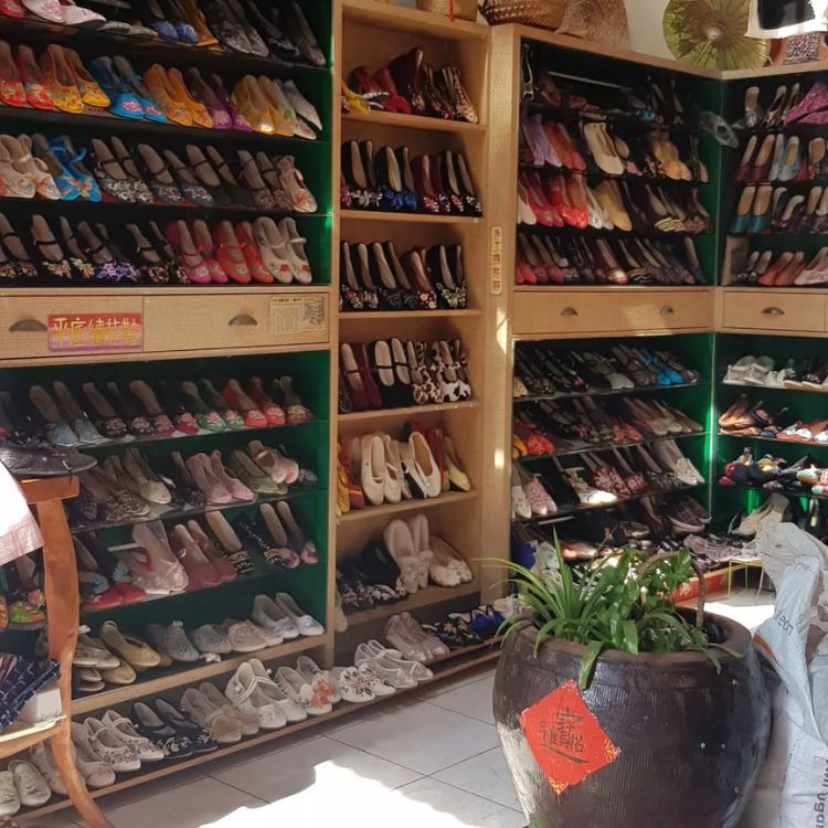 台南友愛町必去景點三：年繡花鞋