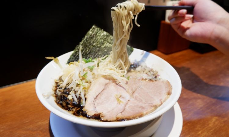 嘉義文化路夜市美食推薦一：山越拉麵