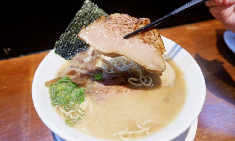 嘉義文化路夜市美食推薦一：山越拉麵