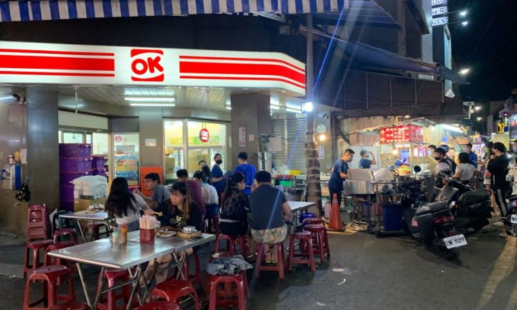 嘉義文化路夜市美食推薦七：珍珍蚵仔煎海產粥