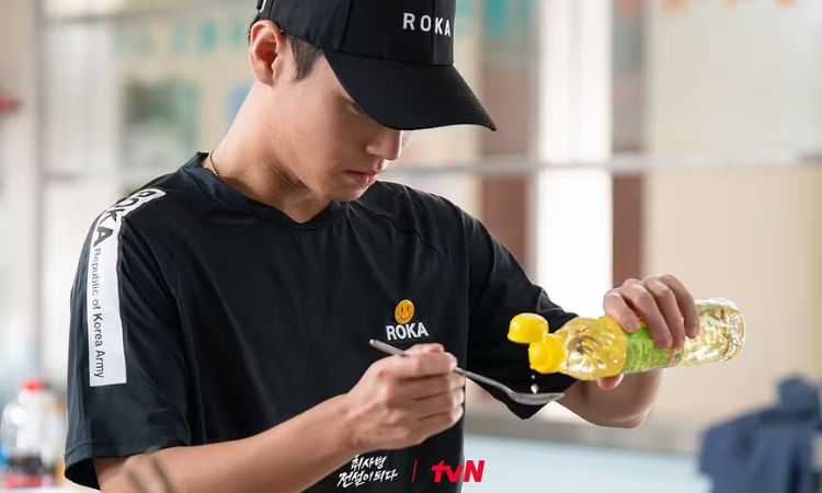 HBO Max热播韩剧《菜鸟伙房兵》道地食谱一：豆芽汤＋旧米除臭秘诀
