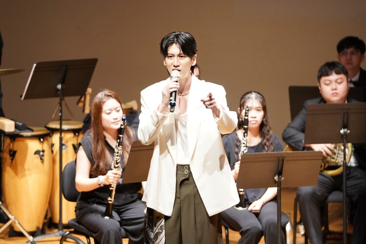 童年回憶殺!誠品表演廳特邀動漫系王牌主持人孫沁岳攜手高雄市管樂團,以磅礡管樂現場重現《龍貓》、《魔女宅急便》、《你的名字》等 10 部宮崎駿與新海誠知名作品!